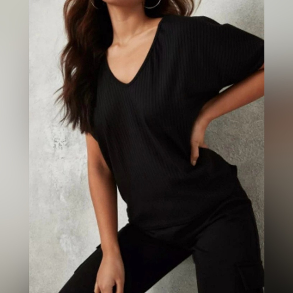 Black Rib V Neck Oversized Boyfriend T Shirt